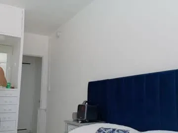 JayJayPink – webcam model profile photo Image 6