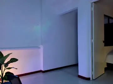 tinyw0nder – webcam model profile photo