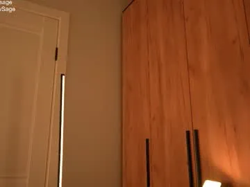 lustflare1 – webcam model profile photo Image 13