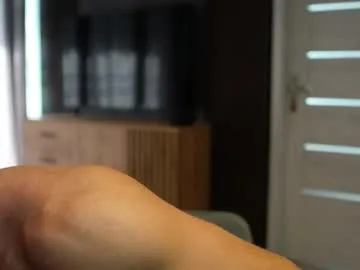 ClaireBree – webcam model profile photo Image 8