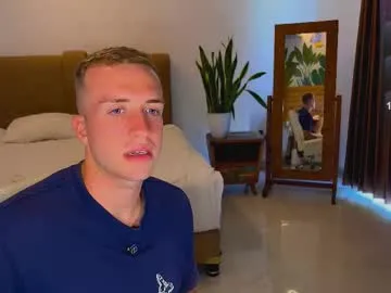 minamoons – webcam model profile photo Image 9