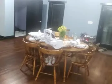 Yiyi-707 profile photo Image 16