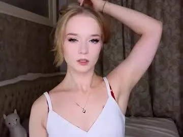 kellyvenous – webcam model profile photo Image 6