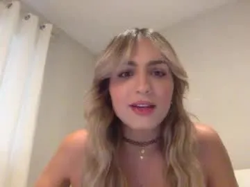 NiaLong21_ – webcam model profile photo Image 2