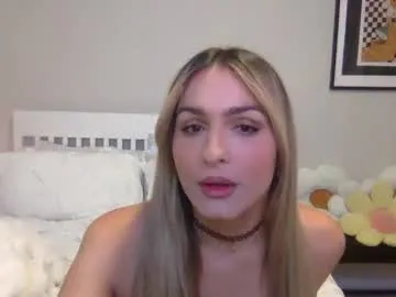 NiaLong21_ – webcam model profile photo Image 3