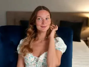 Nicoleevien – webcam model profile photo Image 6