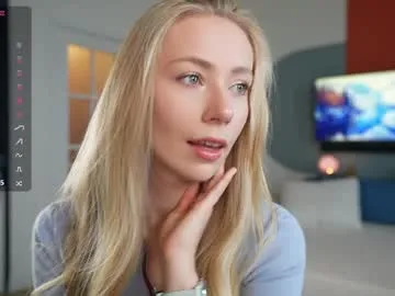 GloriaEvans – webcam model profile photo Image 3