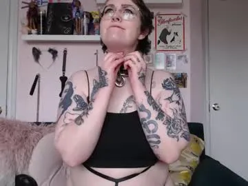 dirtypub – webcam model profile photo Image 5