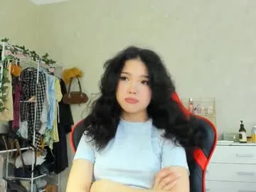 EmaSalis – webcam model profile photo Image 18