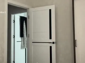 HOT-CUPAL22 – webcam model profile photo Image 12