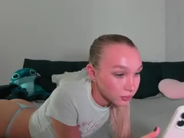 blonde_bigtits – webcam model profile photo Image 4