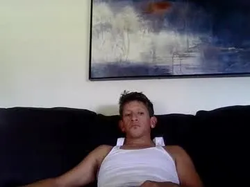 RomanticCouple432 – webcam model profile photo Image 5