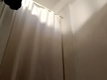 JayJayPink – webcam model profile photo Image 2