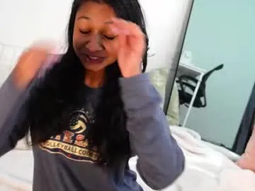 Doctoor-Maya – webcam model profile photo Image 4