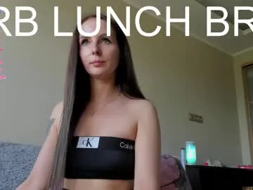 DriveThruDolls – webcam model profile photo Image 12