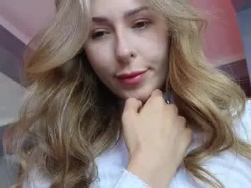 kira_mia – webcam model profile photo Image 4