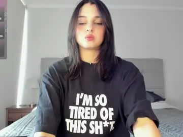 Rinamay_ – webcam model profile photo Image 3