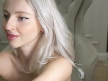 lustflare1 – webcam model profile photo Image 18