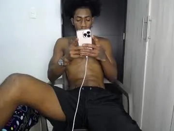 denobluora – webcam model profile photo Image 18