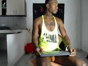 denobluora – webcam model profile photo Image 3