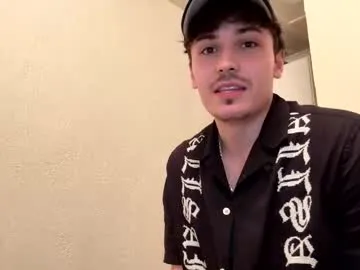 seraphine23 – webcam model profile photo Image 7