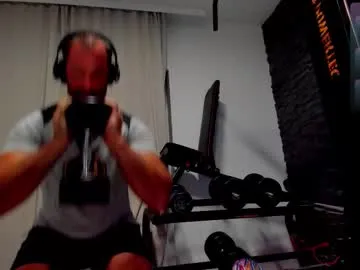 GennaJames – webcam model profile photo Image 10