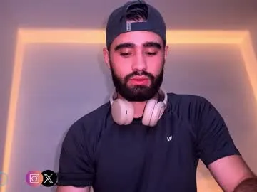 LittleMissEeve – webcam model profile photo Image 19