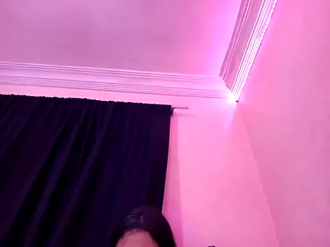 MissLMrJ – webcam model profile photo Image 5