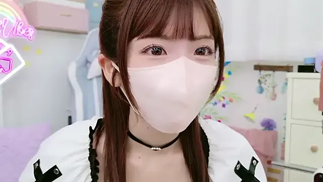 charlotte_stevenss_ – webcam model profile photo Image 5