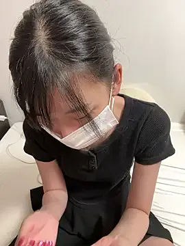 FariBanxOfficial – webcam model profile photo Image 8