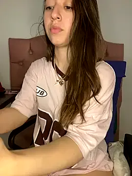 husa_Malikaa – webcam model profile photo Image 9