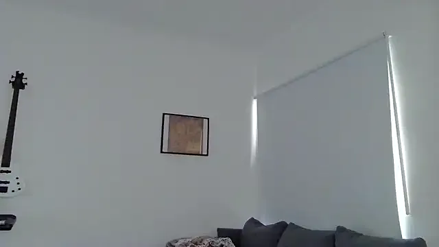 RubyRubin – webcam model profile photo Image 6