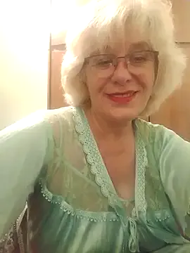 shine_chanel – webcam model profile photo Image 3