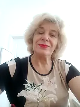 shine_chanel – webcam model profile photo Image 7