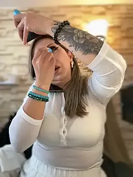 milla_bella – webcam model profile photo Image 14