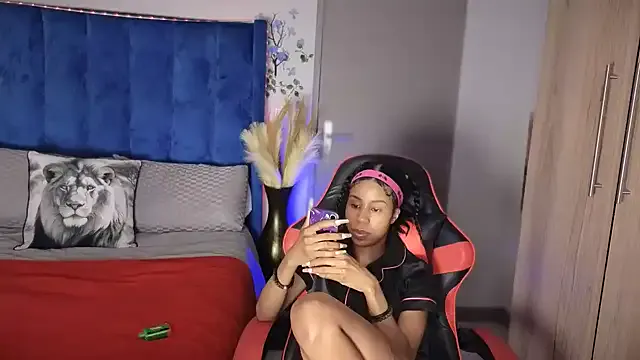 ava_delightt – webcam model profile photo Image 7