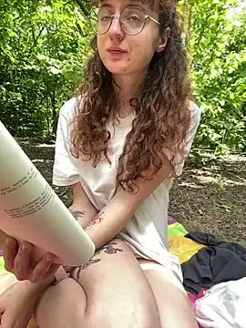 curvyflawless – webcam model profile photo Image 7