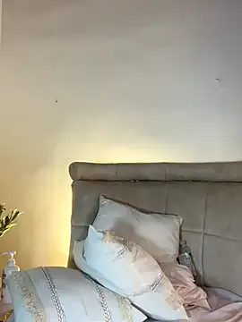 SophiiaStarr – webcam model profile photo Image 2