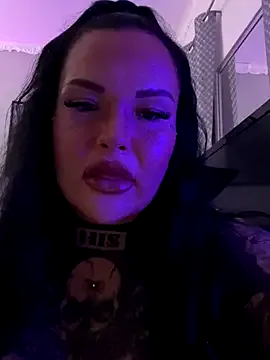 manussa69 – webcam model profile photo Image 2