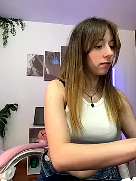 horny_tenager – webcam model profile photo Image 16