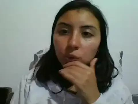 AngelinaTeller – webcam model profile photo Image 2