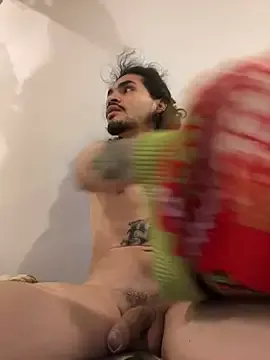 crazy_gerls – webcam model profile photo Image 4