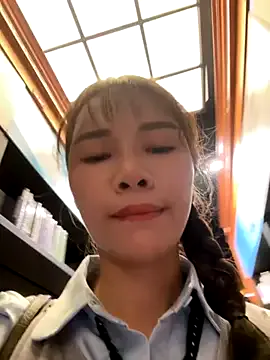 LunaRase – webcam model profile photo Image 11