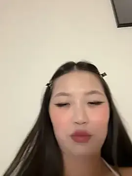 EmiliaCouple – webcam model profile photo Image 12