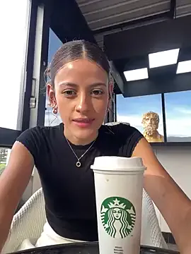 ORLA86 – webcam model profile photo Image 5