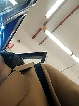 dirtypub – webcam model profile photo Image 7