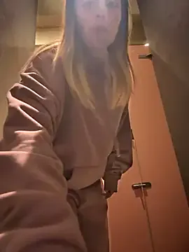 curvyflawless – webcam model profile photo Image 11