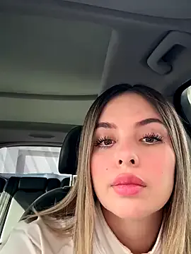 curvyflawless – webcam model profile photo Image 17