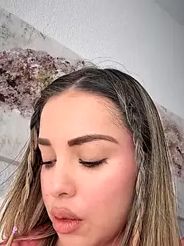 curvyflawless – webcam model profile photo Image 7