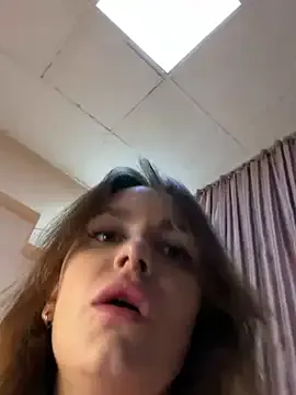 Jess_Lui – webcam model profile photo Image 3